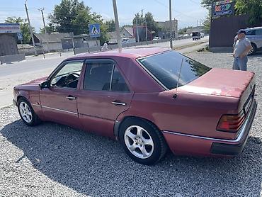 бортер: Mercedes-Benz E-Class: 1992 г., 2 л, Механика, Бензин — 4