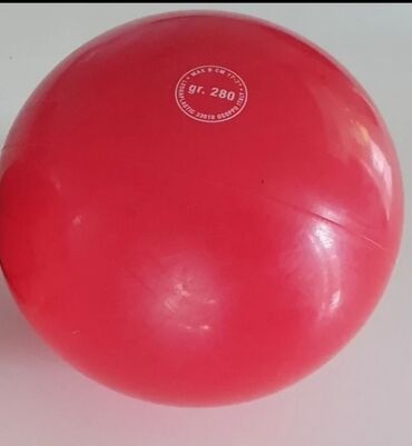 Lopte: PERTINI Lopta za devojcice - crvena lopta za gimnastiku. imam puno