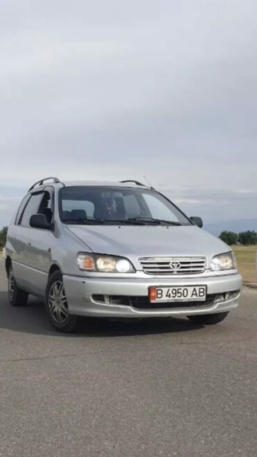 Toyota: Toyota Picnic: 2000 г., 2.2 л, Механика, Дизель, Минивэн