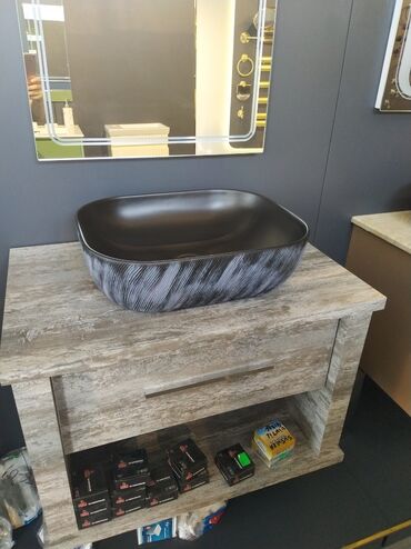 moydadır ikinci əl: Oval formalı, qara rəngli keramika lavabo, səthində açıq boz rəngli