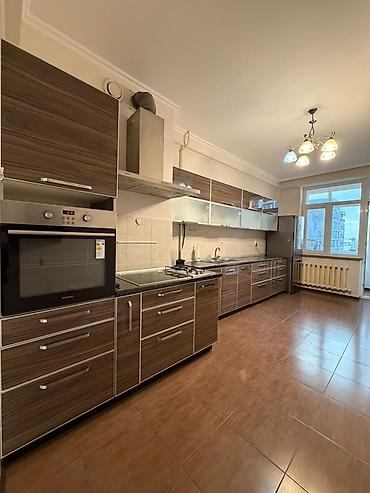 лебединовка айкол: 3 комнаты, 130 м², Элитка, 7 этаж — 9