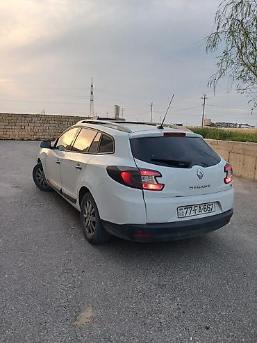 Renault: Renault Megane: 1.5 l | 2010 il 390000 km Universal — 4