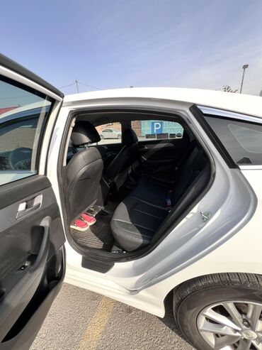 Hyundai: Hyundai Sonata: 2021 г., 2 л, Автомат, Газ, Седан — 10