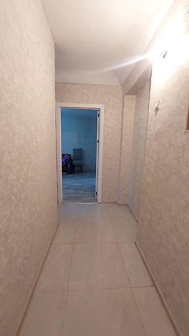 qubada satilan evler: Bakı, 2 otaqlı, Köhnə tikili, m. Neftçilər, 46 kv. m — 8