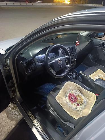 мерс 4 2: Volkswagen Golf: 2000 г., 1.6 л, Механика, Бензин, Хэтчбэк — 3