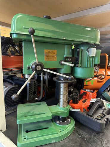 Отбойные молотки: Трамбовка и отбойник, виброплита ТЕН, ROLF ОРИГИНАЛ at lalafo.kg — 8 Отбойные молотки: Трамбовка и отбойник, виброплита ТЕН, ROLF ОРИГИНАЛ — 8