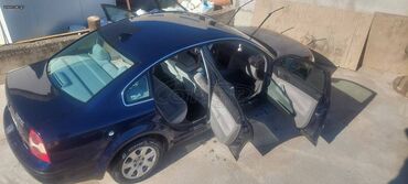 Volkswagen: Volkswagen Passat: 1.6 l. | 2003 έ. Λιμουζίνα — 2