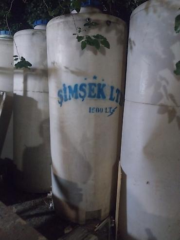 cenler: Şimşek LTD markalı vertikal su çəni - Həcm: 1600 litr (üzərində “1600 — 1