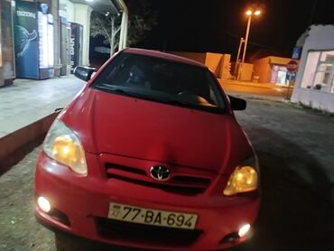 ilkin odenis 3000 azn avtomobil: Toyota Corolla: 1.4 l | 2006 il Hetçbek