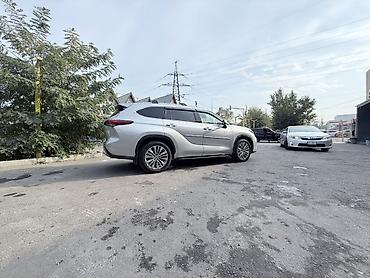 2 8: Toyota Highlander: 2022 г., 2.5 л, Автомат, Гибрид, Кроссовер — 5