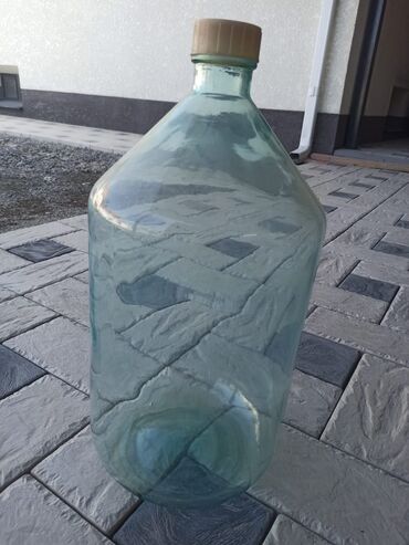 бутылки новые: Продам два бутыля чистые пищевые