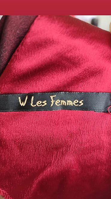 Повседневные платья: Размер S(42-44) всех платьев. Зелёное платье 200с 44-46размер.Все по — 26