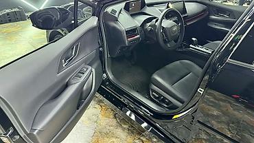 детайлинг: Toyota Prius: 2023 г., 2 л, Автомат, Гибрид, Лифтбек — 6