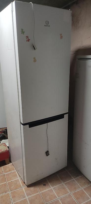 Холодильники: Холодильник Indesit, Двухкамерный — 4