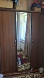 шкаф трехдверный: Шкаф для одежды, Б/у, Прямой