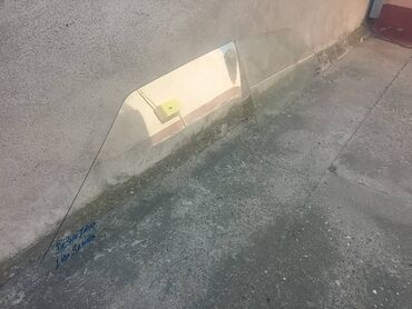 Auto delovi: Bočno desno zadnje staklo Lada 2108 Samara 3 vrata. Polovno, skinuta na lalafo.rs — 2 Auto delovi: Bočno desno zadnje staklo Lada 2108 Samara 3 vrata. Polovno, skinuta — 2