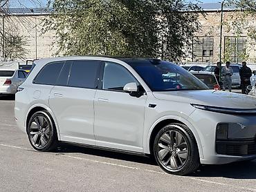 Lixiang: Lixiang L9: 2023 г., 1.5 л, Автомат, Гибрид, Кроссовер — 3