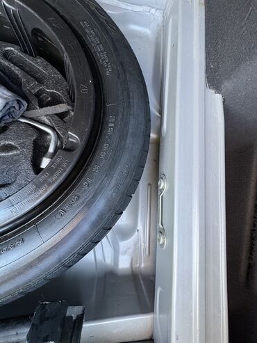 Mercedes-Benz: Mercedes-Benz E 240: 2.4 l | 2000 il Sedan — 21