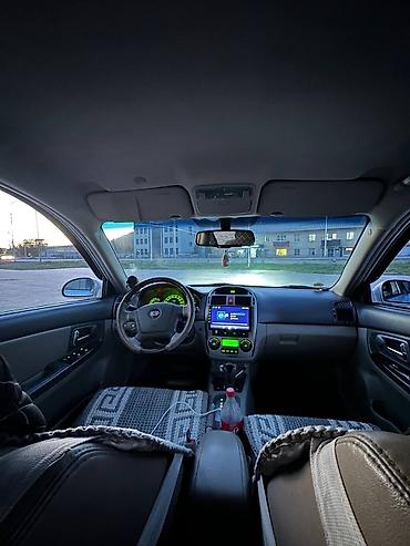 продам кару: Kia Cerato (седан), серебристый цвет. Номер KG 08 • 705 AVT. Кузов и — 4