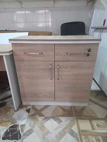 qarderob şkafları: Ofis mebel dəsti – L formalı rəis masası, köməkçi masa, şkaf və 2 ədəd — 2