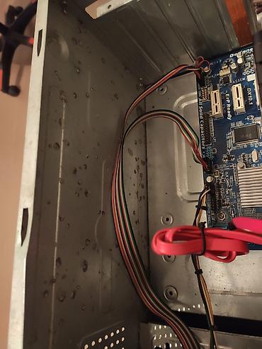 Masaüstü kompüterlər və iş stansiyaları: Xüsusiyyətləri: Ana plata-Gigabyte GA H61M-S2-B3 DDR3 Processor-Intel — 9