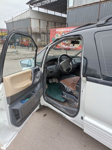 Toyota: Toyota Previa: 1993 г., 2.4 л, Механика, Бензин, Минивэн — 7