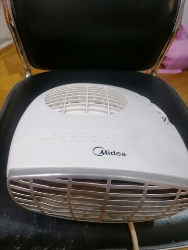Kaloriferi: Grejalica MIDEA 2000 w
 Mirjevo — 12