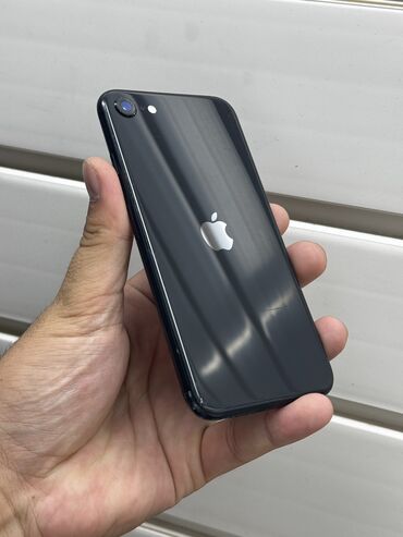 ноотбук айфон: IPhone SE, Б/у, 64 ГБ, Черный, Защитное стекло, Чехол, 84 %