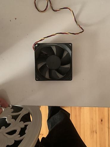 Digər ehtiyat hissələri: Masaüstü kompüter üçün hissələr dəsti Dəstdə olanlar: - Korpus — 8