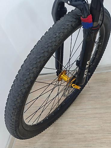 islenmis velosiped: Alüminium Rama Shimano ötürücülər ilə - 27.5 ölçü Velosiped 7-8 aydı — 2