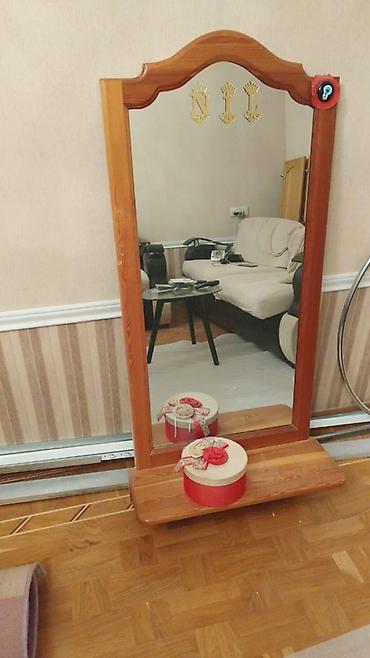 guzgu samdan: Güzgü Döşəmə üstü, Çərçivə ilə — 1