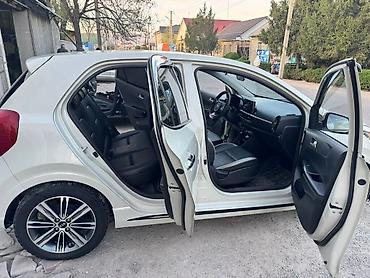 Kia: Kia Rio: 2017 г., Автомат, Хэтчбэк — 3