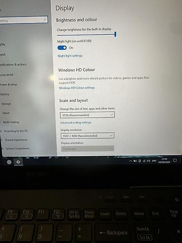 Sony: Sony VAIO noutbuk İ5 8 ram 500 gb hdd(sağlamlığı 100% Windows 10 pro — 8