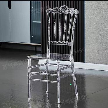 Пластиковые стулья: Пластиковый стул — 1