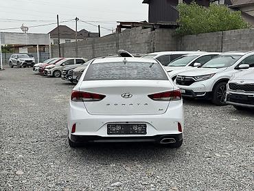 Hyundai: Hyundai Sonata: 2018 г., 2 л, Автомат, Бензин, Седан at lalafo.kg — 10 Hyundai: Hyundai Sonata: 2018 г., 2 л, Автомат, Бензин, Седан — 10