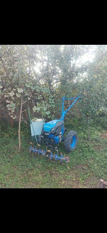mini motoblok: Məhsul: Mühərrikli motosiklet/traktor (kultivator) Təsvir: - Rəng — 1