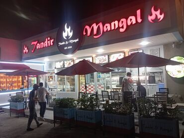 Ofisiantlar: Ofisiant tələb olunur, Gündəlik ödəniş, İstənilən yaş, 1 ildən az təcrübə