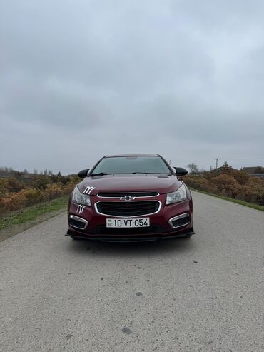 yan guzgulər s: Chevrolet Cruze: 1.4 l | 2015 il 235488 km Sedan