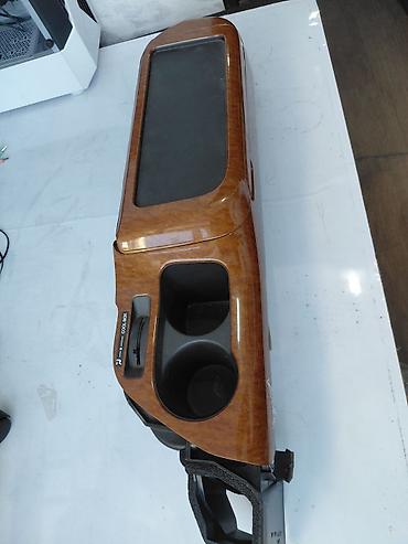 парок на степ: Центральный салонный столик/консоль для Honda Stepwgn RF3 (рестайл с — 2