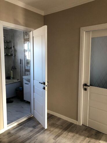 Посуточная аренда квартир: 2 комнаты, Душевая кабина, Парковка, Бронь — 9