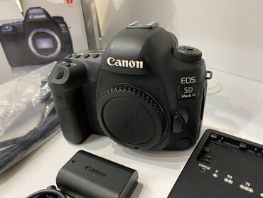 fotoapparat canon mark 2: Canon 5D mark4 Body Adapter, Batareya İdeal veziyyetdedir Zəng çatmasa