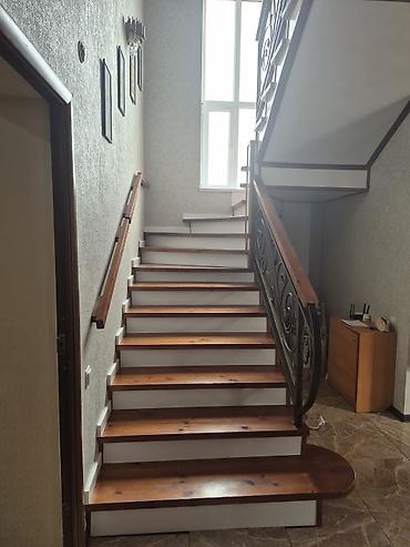Продажа коттеджей и домов: 4 комнаты, 240 м², 5 соток, Бишкек, Алтын-ордо ж/м Собственник — 16