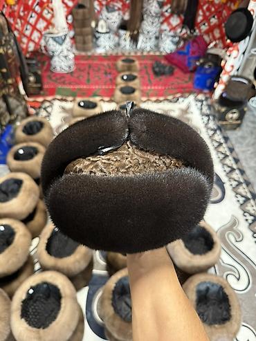 Личные вещи: Кыргыз тебетей Норковая ушанка комбинированная с мехом каракуля 20000с — 1