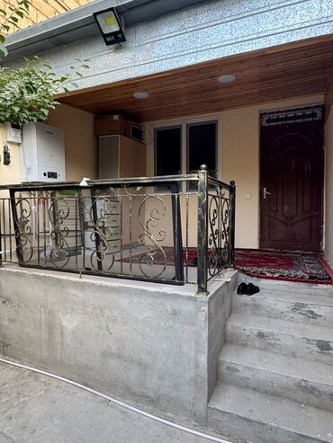 Uzunmüddətli kirayə evlər: Sumqayıt 16 ci mikrorayon Səda marketin yaxınlığında 4 otaq ev kirayə — 1