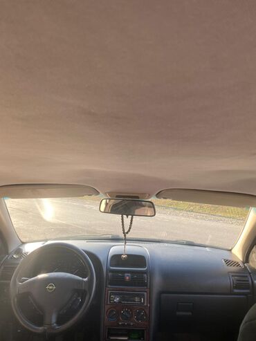 Opel: Opel Astra: 1.6 l | 1998 il 531428 km Sedan — 10