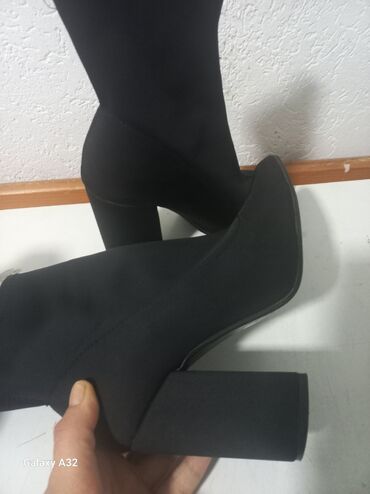 crne sa: Ankle boots, 38