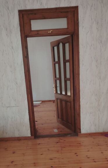 Furnitura və aksessuarlar: İşlənmiş Otaq qapısı Plintus ilə, Zəmanətsiz, Ünvandan götürmə