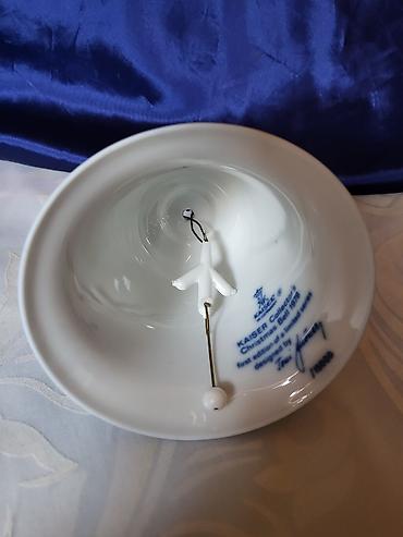 Figure: Zvono novo 1978g.Vitlajem Kajser porcelan Z.Nemacka. Kolekcionarsko — 3