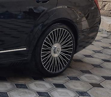 disklerin kreditle satisi: 6 7 aydir maşının üstünə qoyulmuş Maybach 20 lik diskilərdir. Yeni — 2