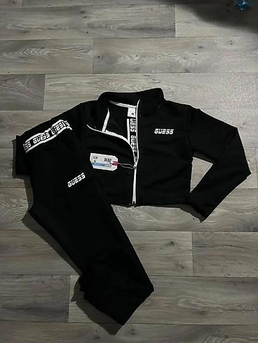 boho: GUESS ženski sportski komplet – gornji deo i donji deo - Model — 8